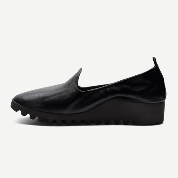 NIB Aetrex Liz Arch Support Slip-On in Black Leather *Full Price on Aetrex.com* - Picture 4 of 6